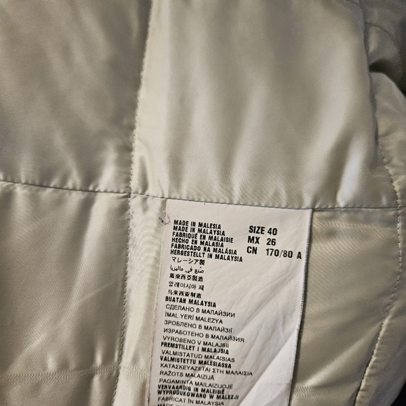 Authentic Prada Puffer Down Fox Fur Jacket with Metal Logo - Picture 9 of 14